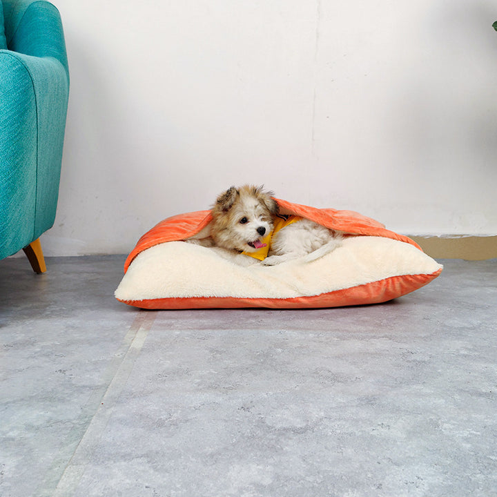 Removable resistant pet sleeping bag